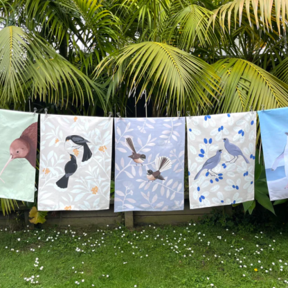Tea Towel - Hansby - Huia leaves - Image 2